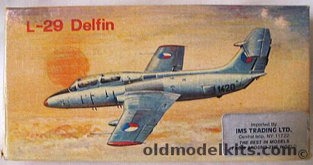 KP 1/72 Delfin L-29 plastic model kit